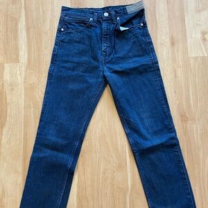Rare Levi’s EU “BLUE” straight leg jeans US 25/26